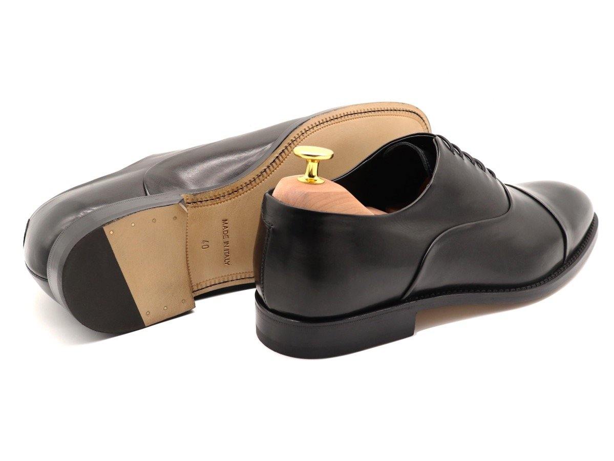 Back View of Mens Black Leather Cap Toe Oxford Shoes